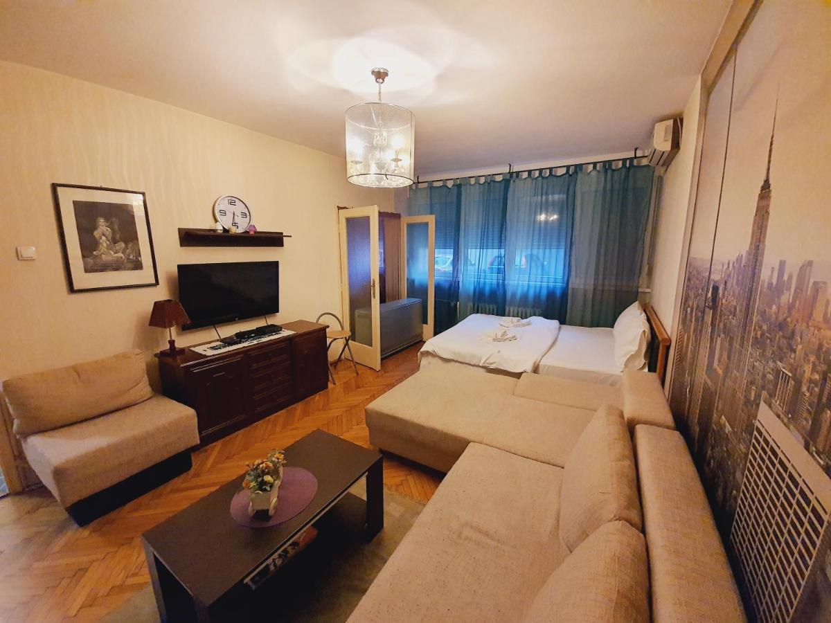 Central Park Studio Apartment เบลเกรด ภายนอก รูปภาพ